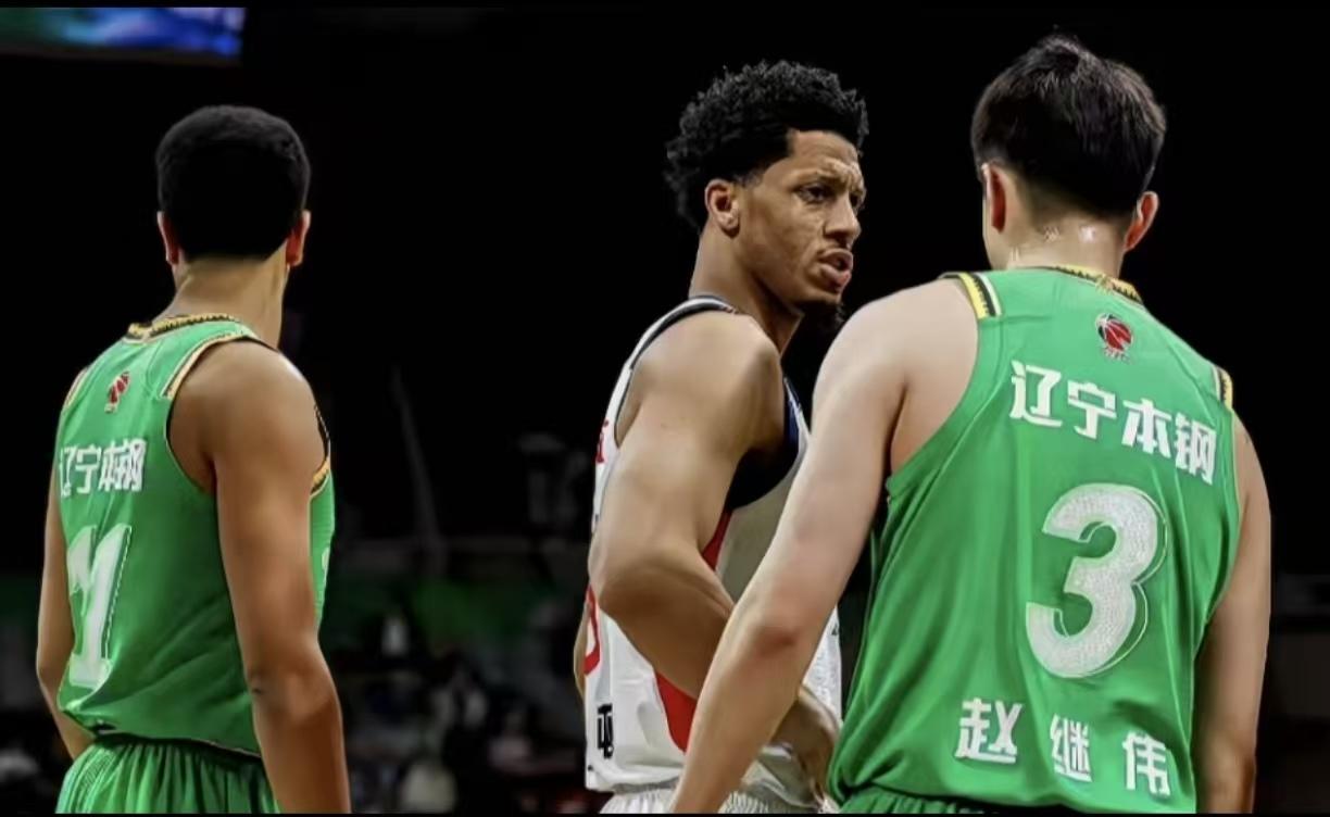 看了辽宁队一路走来的六连胜，心里真是五味杂陈！无论cba的政策如何变化，辽宁队还
