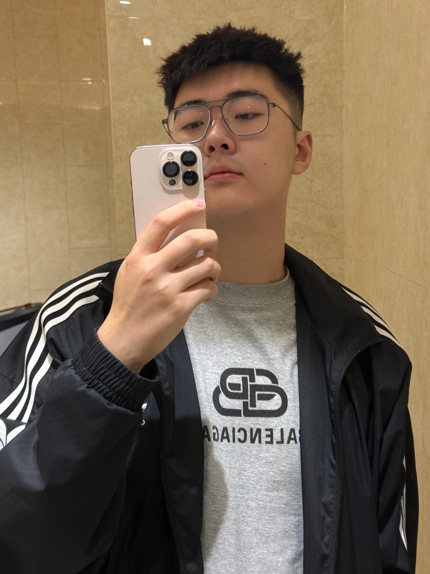 秋膘秋膘快走开！ 许愿肥肉都长到我好朋友的身上去。