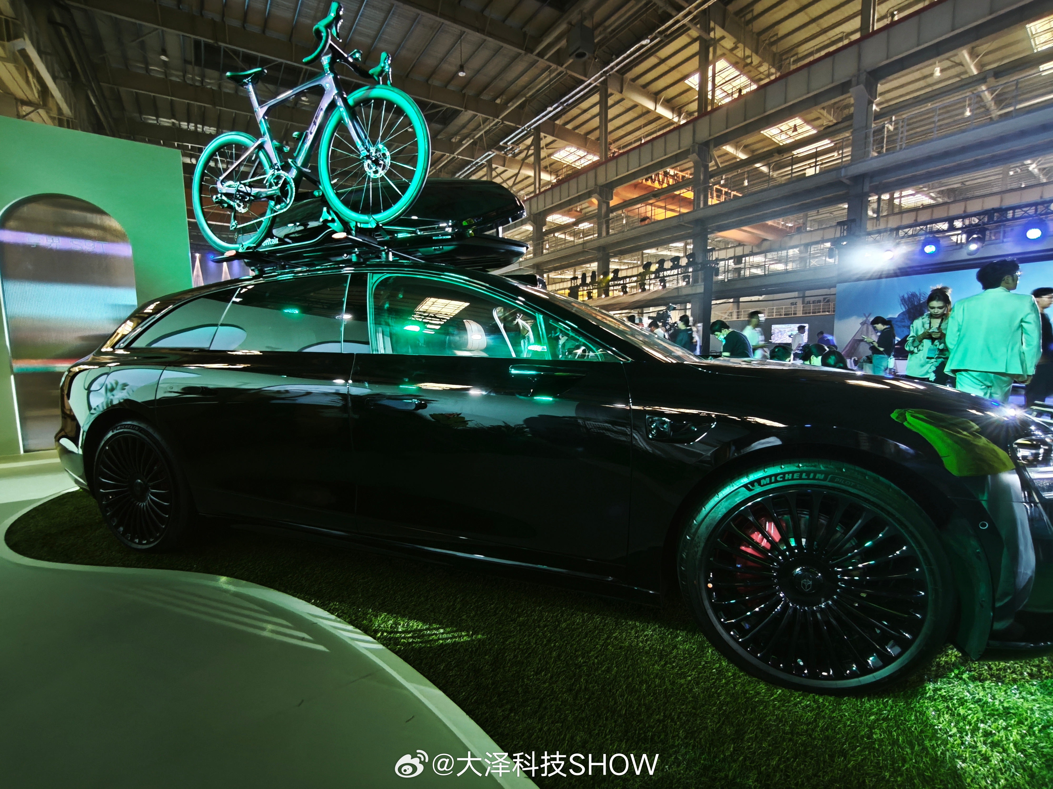 想要一次说走就走的旅行吗，享界S9T可以带你去往你想去的每个地方，你可以随时奔赴
