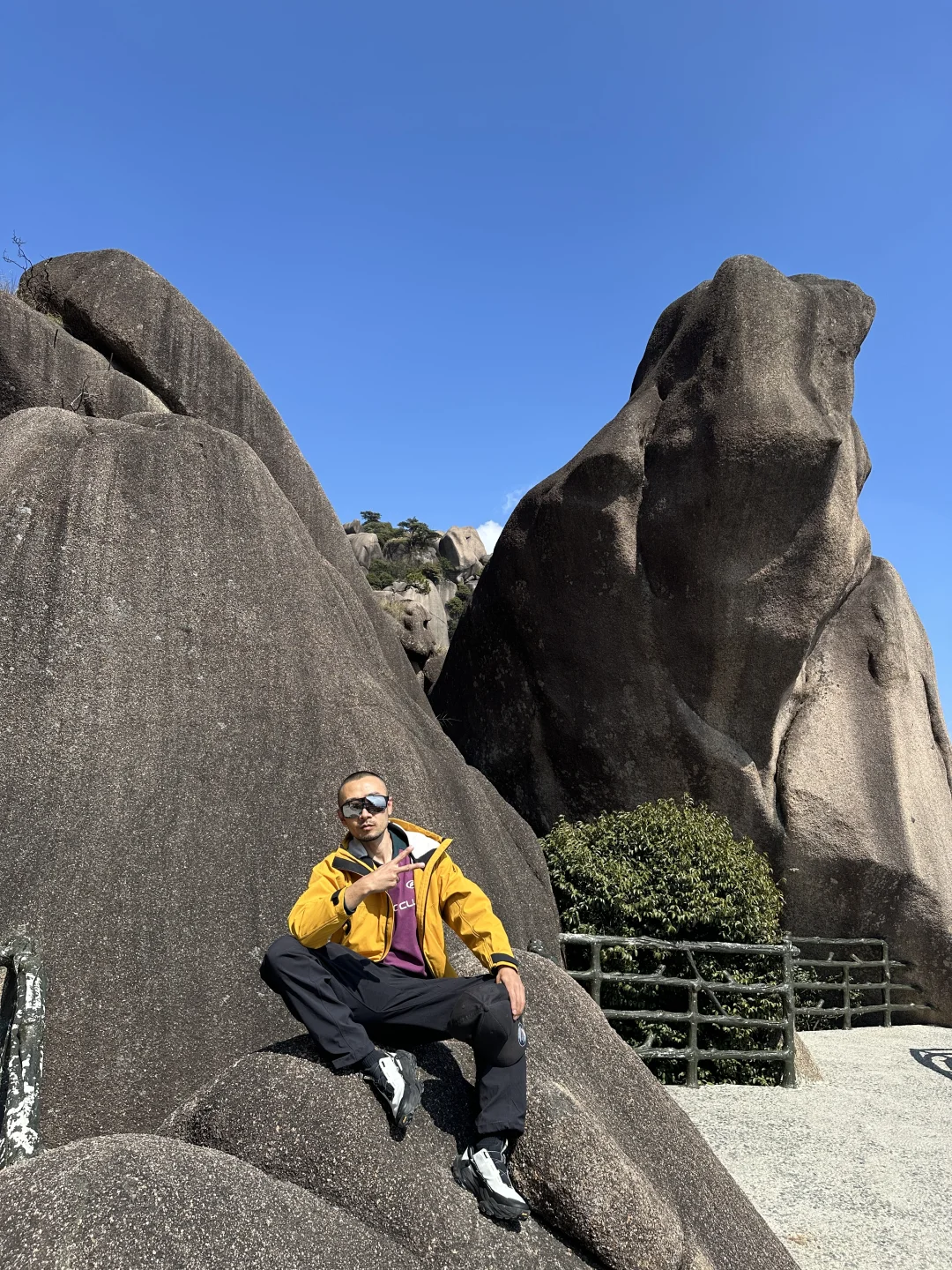 灵山，灵山，快快显灵