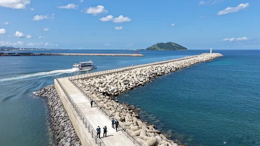韩国愈演愈烈的失踪事件韩国失踪案频发，济州岛警察竟谎报平安，直接耽误黄金救援期。