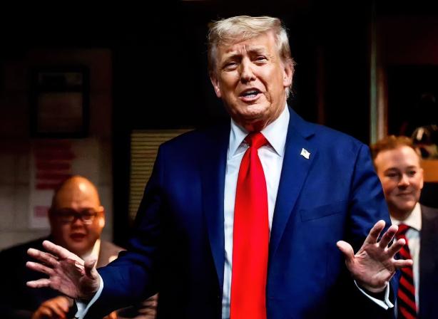 特朗普成了最大的笑话！刚刚，诺贝尔和平奖公布结果，宣称第二美国总统任期内截至目前