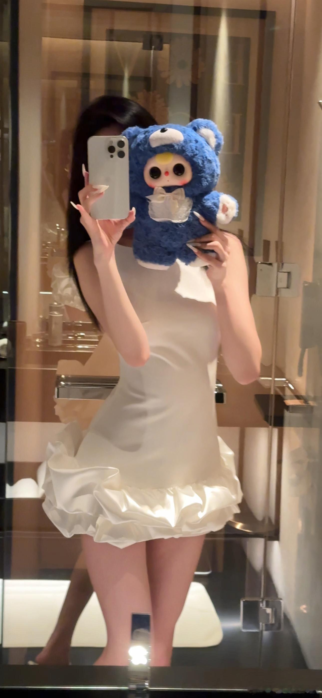 自拍🤳陈宝月  ​​​