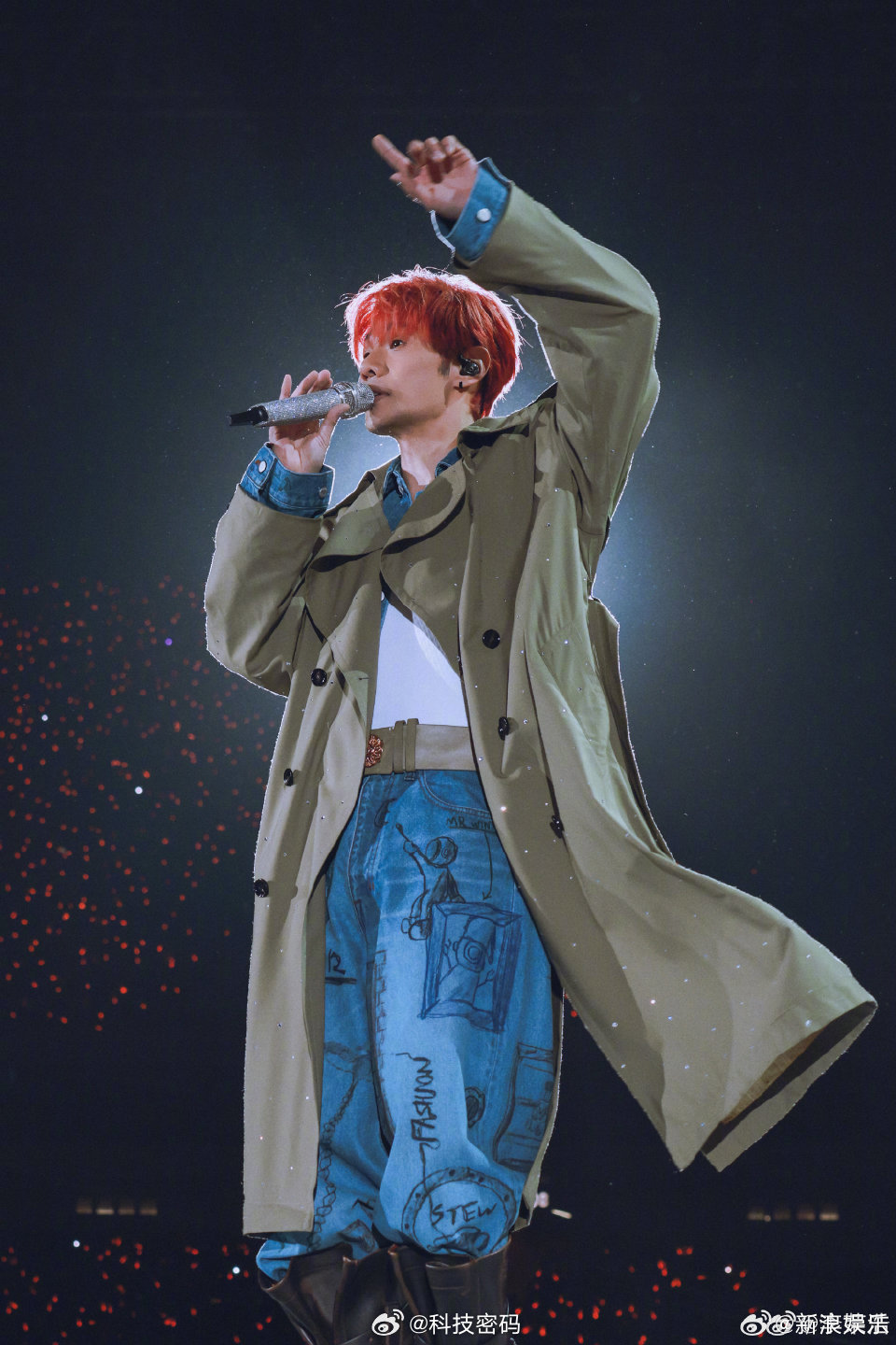 李荣浩否认抄袭李荣浩 我没有抄袭 最近李荣浩真火！话题多！李荣浩发文回应1、《小