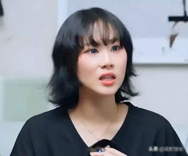 令人唏嘘！窦唯女儿自曝 20 年断联父亲，对比窦靖童，王菲赌赢了