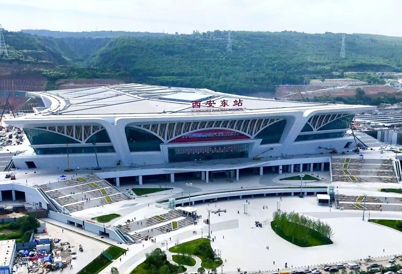 快讯！6月15日，西安东站内外部装饰装修全面完成，站房正式亮相，这座西北地区大型
