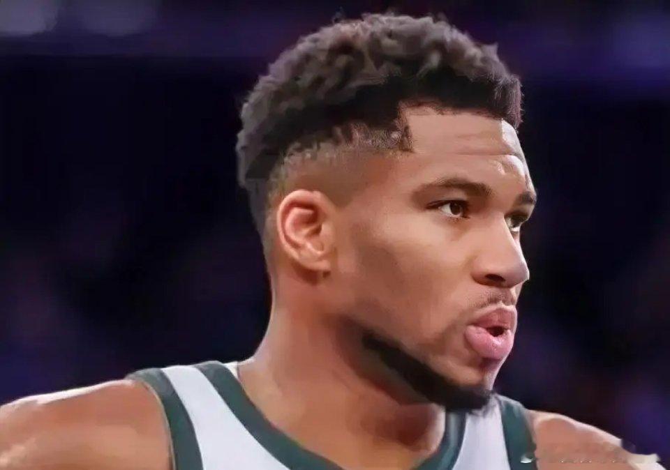 森林狼icon名宿加内特所言极是啊！近日，前NBA球员加内特在节目中聊到字母哥i