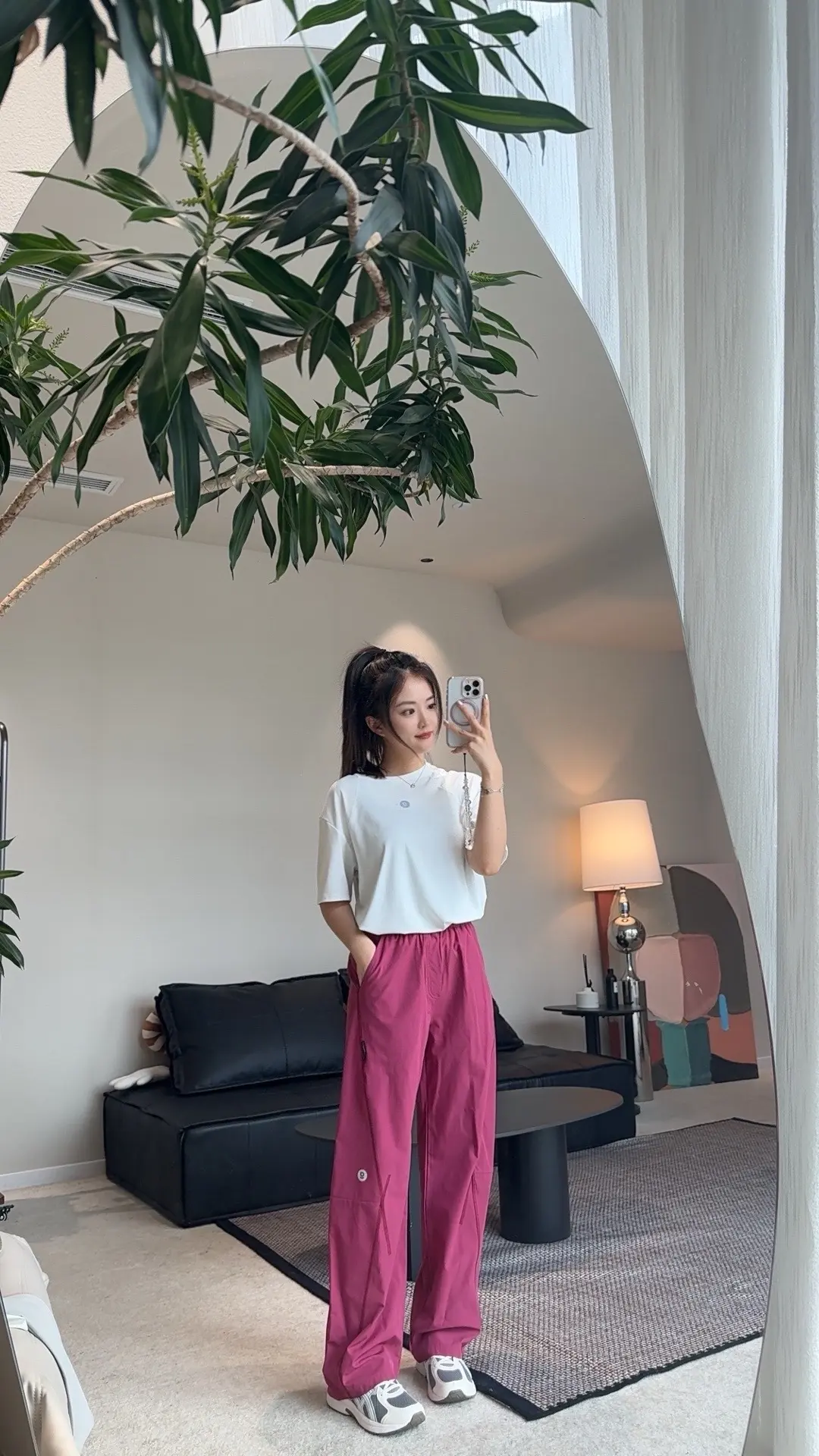 裤子版型好好～以及我也可以装个嫩哈哈。