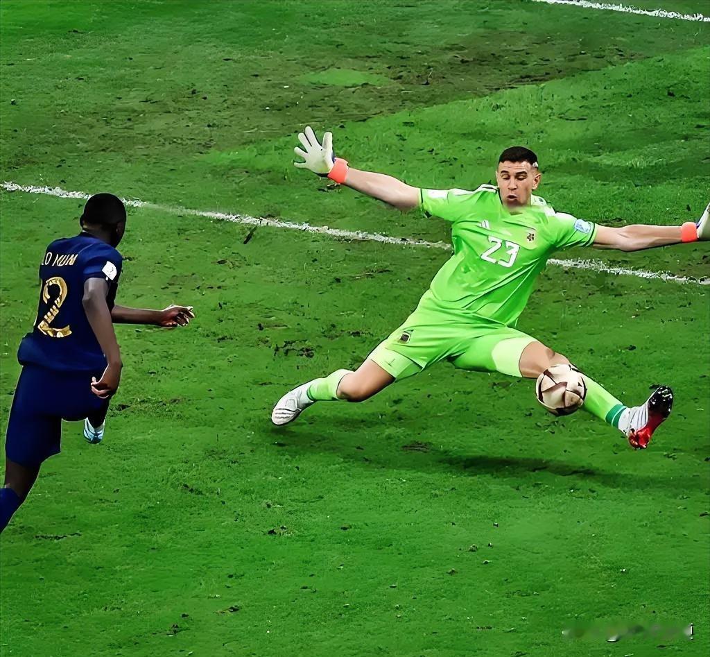 2026开年第一问直击痛点！董路直播时常说干了八年青训，我想问一下，足球小将这个