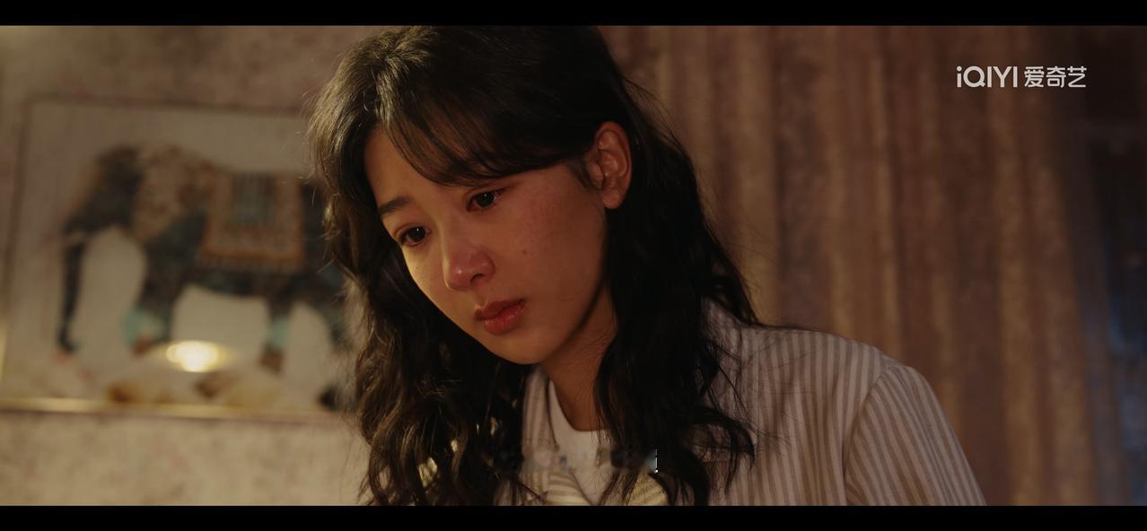 《生命树》不知咋的，一瞬间讨厌白菊这个角色，只因为多杰太怨，她却和孟耀辉谈合作。