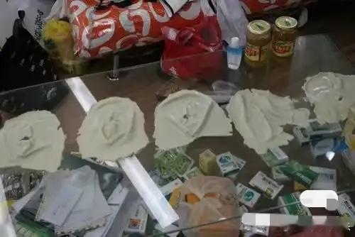 苏醒07快男时曾因演唱过度而失声。狗🥭压榨快男的实证来了。今天刷到了来自07年