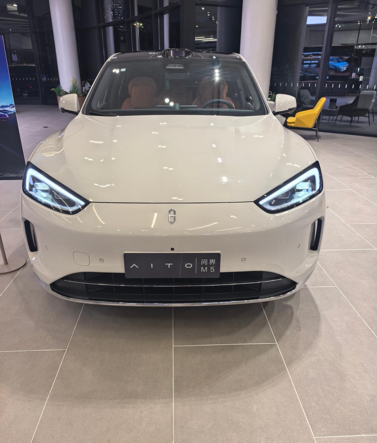 相比ES8，我更喜欢问界M7和问界M8，可惜价格太高了，还需努力提升自己，才能实