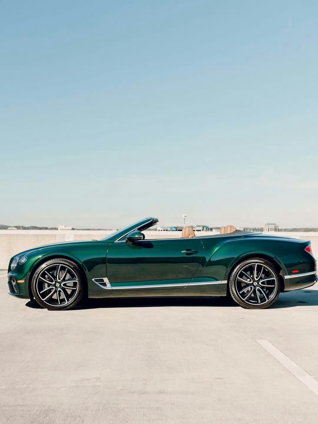 宾利 Continental GTC V8 