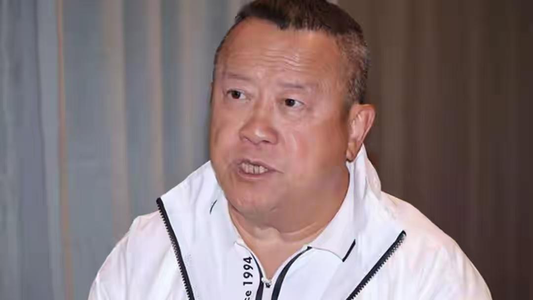 曾志伟挺身而出追查梅艳芳骨灰失窃！全网看清港圈人情冷暖，寺庙方丈前后矛盾的回应太