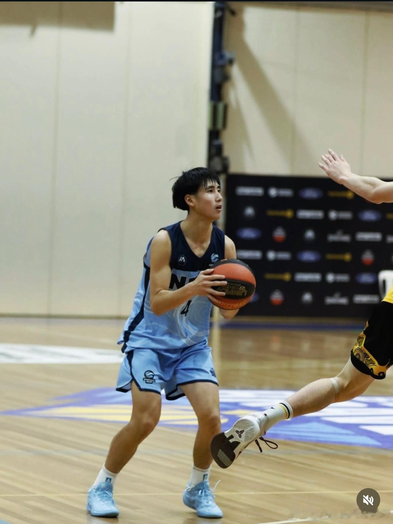 2011级澳大利亚男篮U15集训35人大名单惊现华人球员来自NBL1东部悉尼No