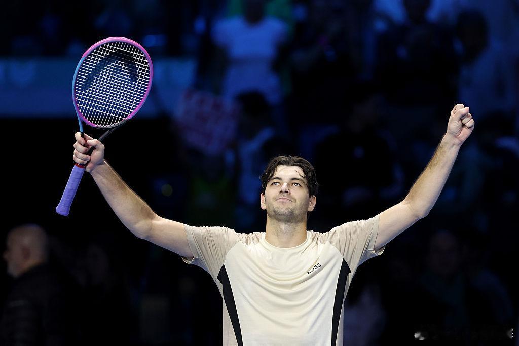 日东ATP总决赛 周一完整比分👇⭕️吉米·康纳斯组：弗里茨[6] 63 64 