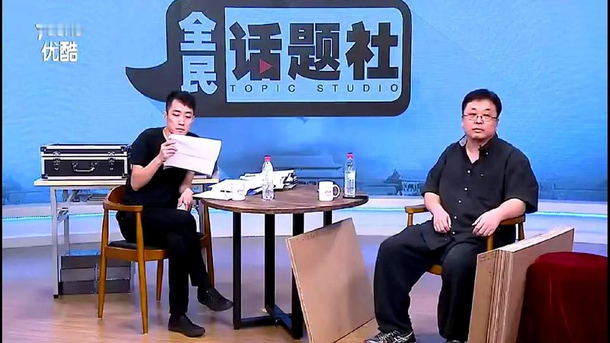凌晨四点，赛先生一句“赶飞机”把直播现场按了暂停键，陈的追问、罗的买单、王的摆手