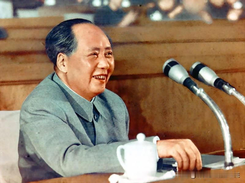 #毛主席的经典言论有哪些#因为我们是为人民服务的，所以，我们如果有缺点，就不怕别