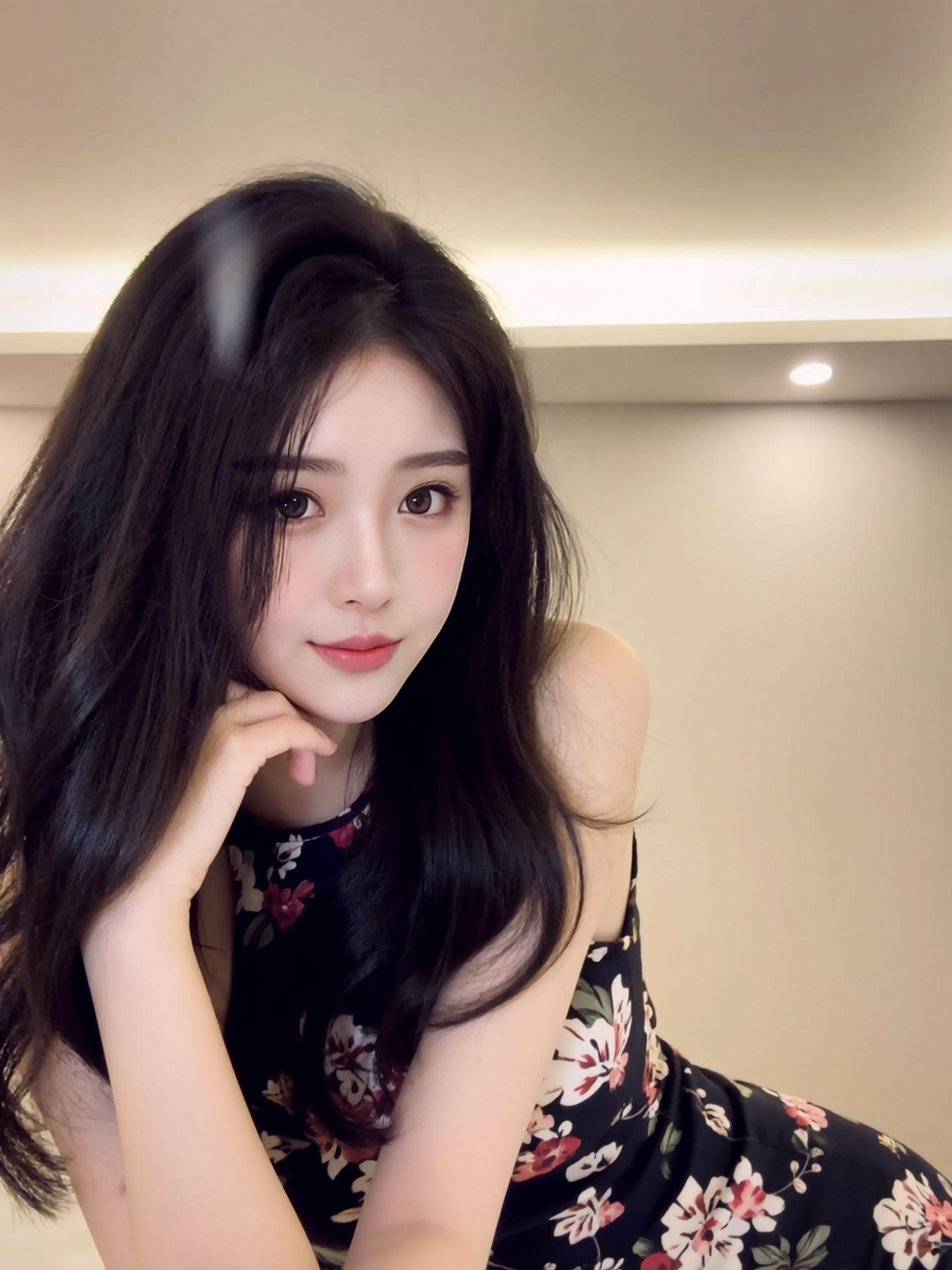 AI黑长直美拍
