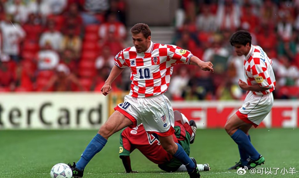 AC米兰球星博班在1998世界杯上，是克罗地亚🇭🇷队自责最深的一位球员。杀进