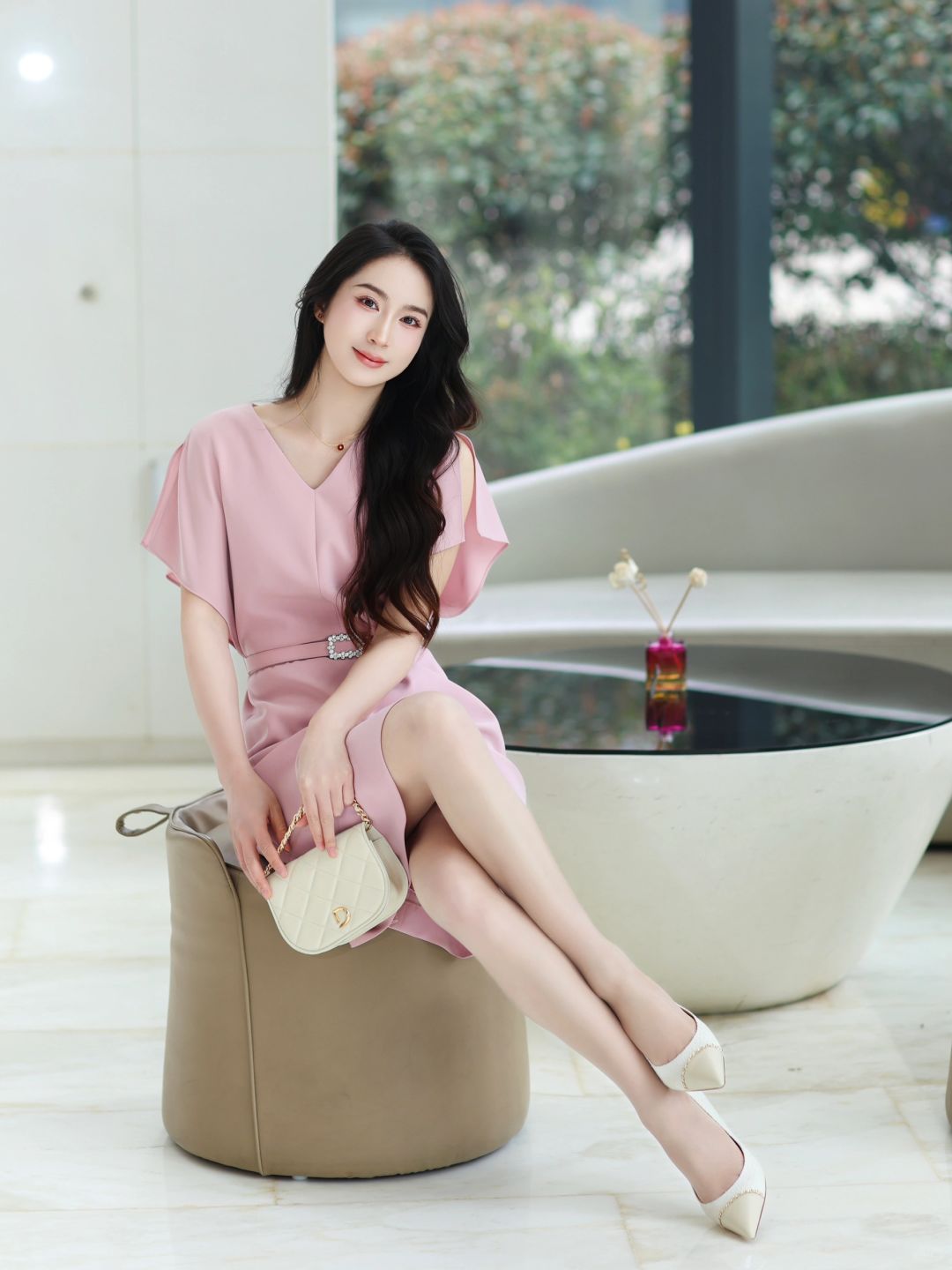 今天是温柔的主持小姐姐🌸