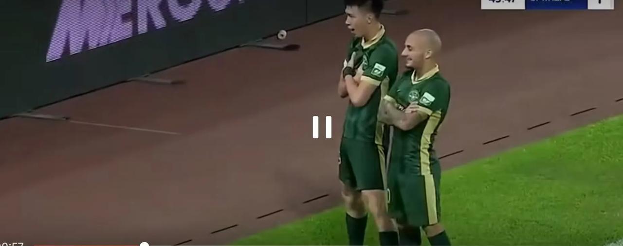 国安的运气也许今年能帮不少忙。今天中超面对浙江，王钰栋一个人就能掀翻国安后防，可