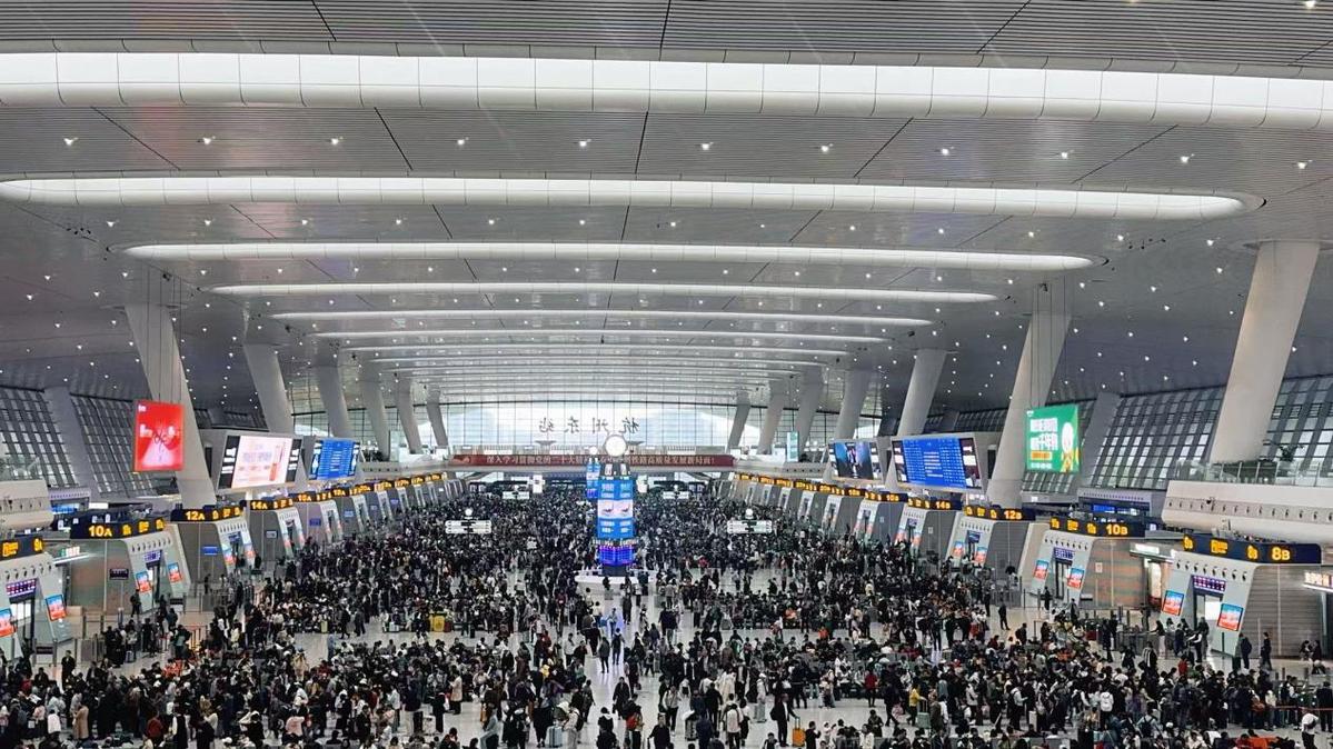 [中国那些事儿]外国朋友为何爱上中国“花海”?外媒:这是文旅深度融合的最佳注脚