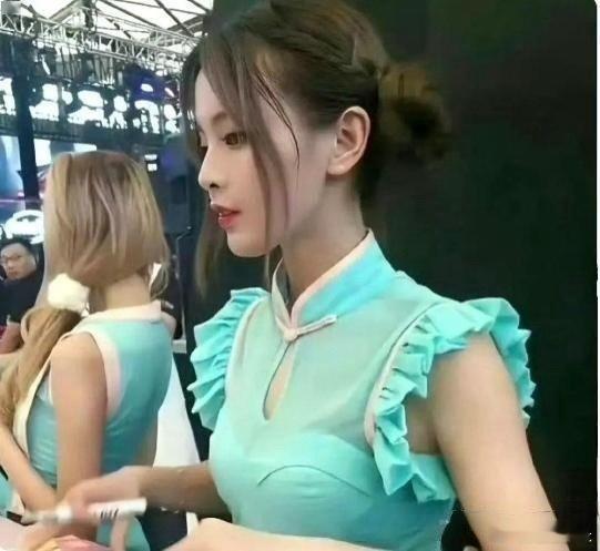 原来杨超越出道之前也是打螺丝的，她唱歌跳舞都不会，选秀的时候是咋过的初选呢？ 