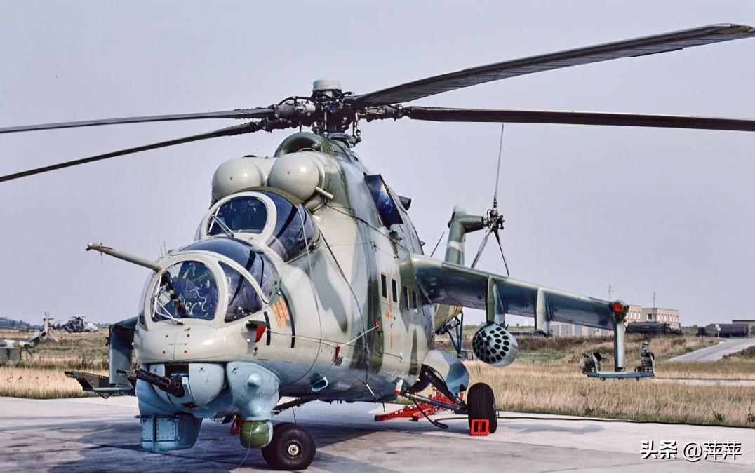 苏联研制的米-24武装直升机，北约代号“母鹿/雌鹿”，是苏/俄经典多用途武直。它
