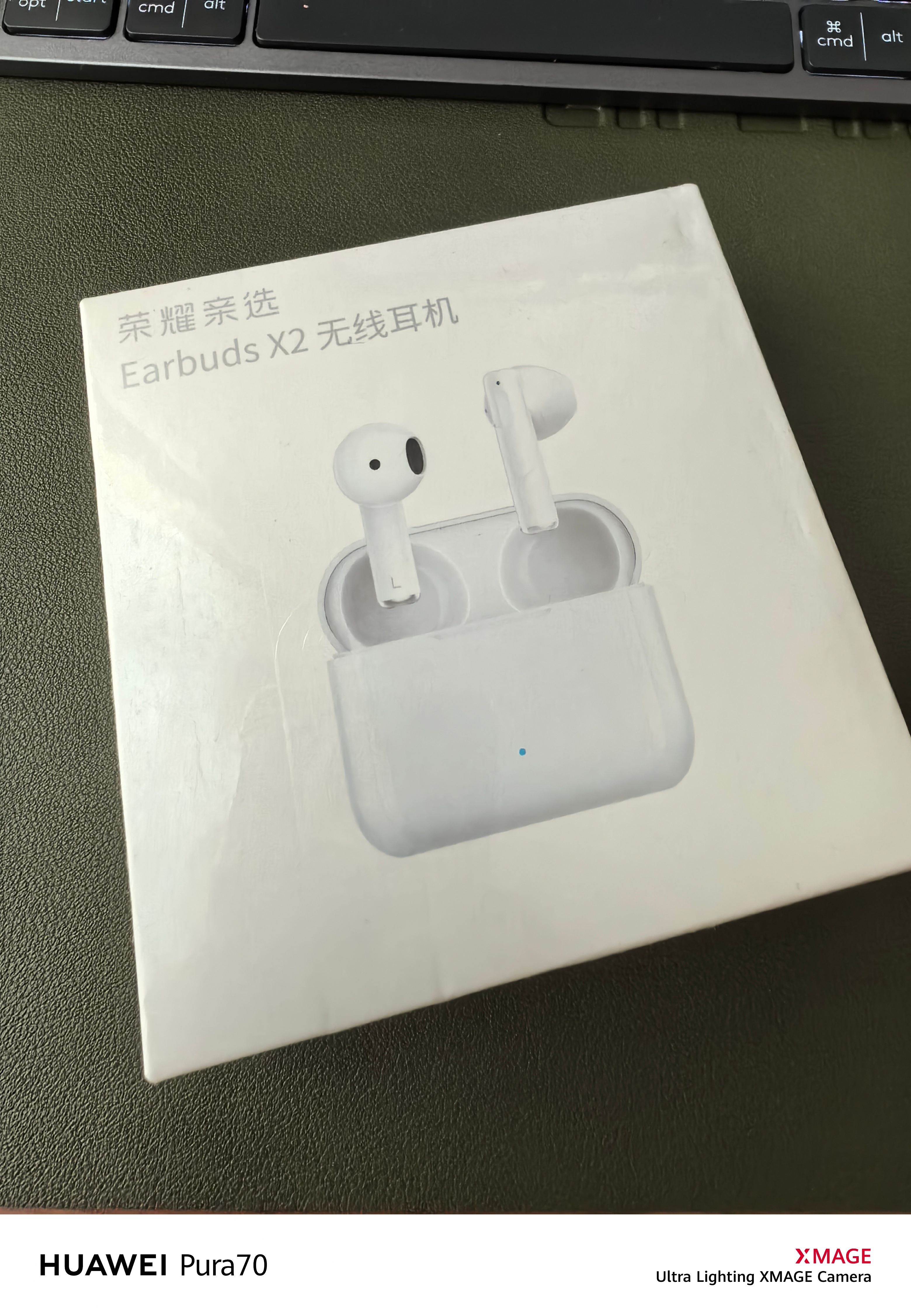 中秋节快乐估计月饼都吃腻了吧，送1个荣耀耳机给各位助助兴节后抽，喜欢就动动手指吧