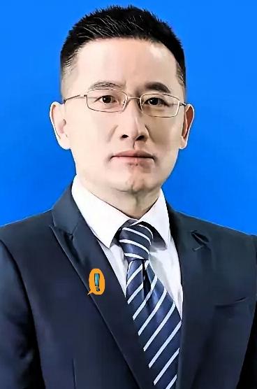 别再盯着祖医生的颜值了，我们都搞错了重点！
 
最近，关于湘雅医院祖医生的讨论，