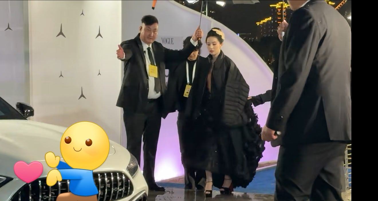 刘亦菲压轴 生视频随便截图都好美[捂嘴哭] ​​​