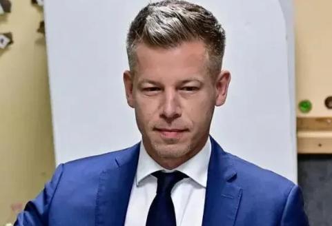 [微风]匈牙利新任总理表态：不会自毁国家根基，彼得・马吉亚尔称，待乌克兰战事结束