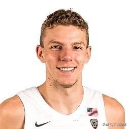 NBA：湖人短工签约中锋凯勒·凯利。
湖人签订了一份Exhibit 10短期临时
