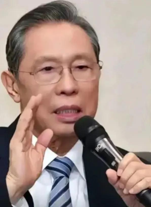 钟南山建议这类人群每年作肺部检查你知道吗？有一种疾病，它悄无声息地影响着近1亿中