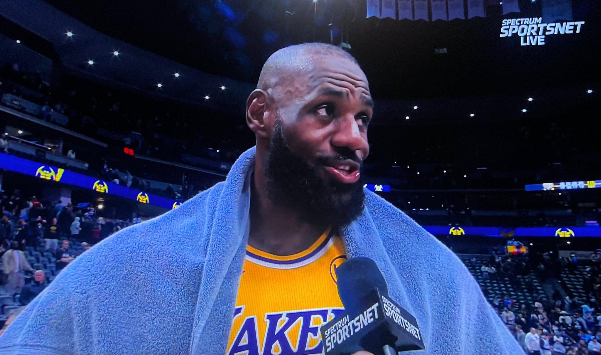 詹姆斯讨论卢卡: “首先，要特别表扬一下卢卡，他打出了全明星级别的表现，今晚看到