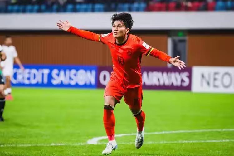 老蒯的春天来了吗
又是替补上场！临近比赛结束没多少时间了，老蒯上场了。可能还没有