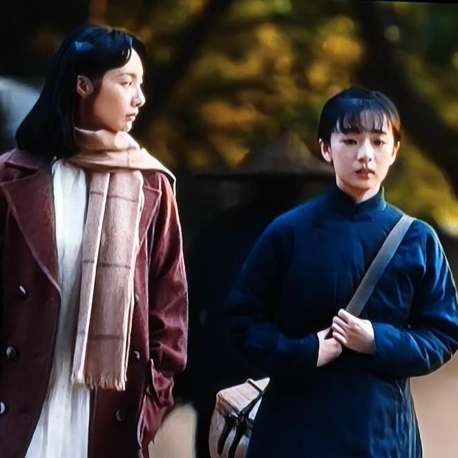 在《八千里路云和月》里，小月从罗祖良那得知八十七旅全部殉国的消息，这无疑是个沉重