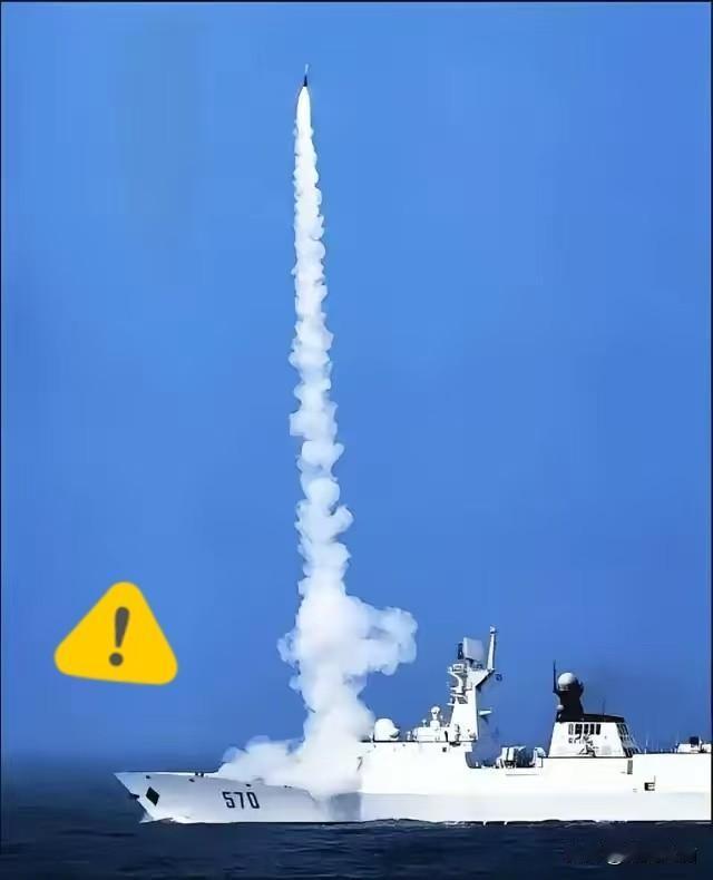 最近聊外贸武器装备，猎鹰-80绝对是绕不开的狠角色。说白了，它就是咱们国产红旗-