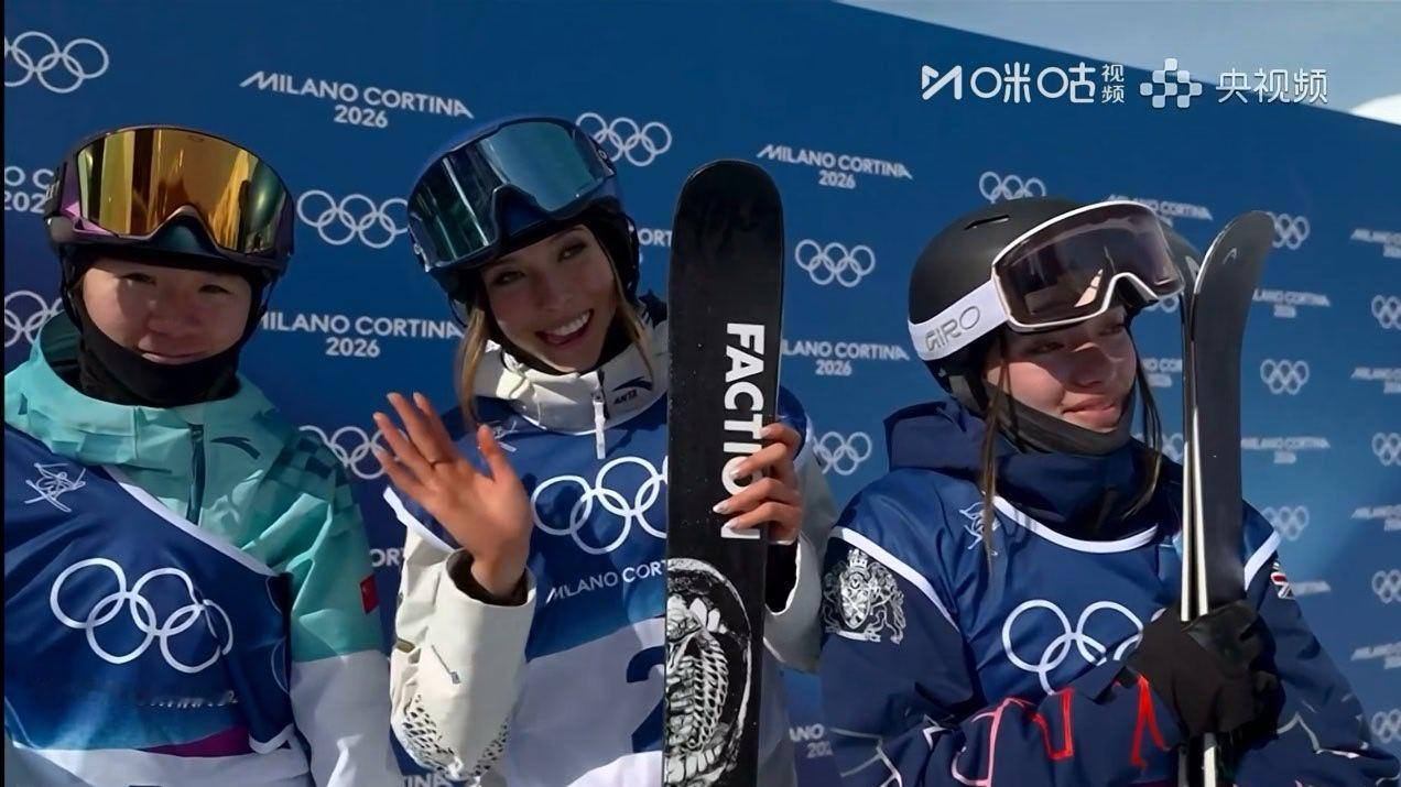 中国队包揽女子U型池场地金银牌！恭喜谷爱凌，李方慧！这届冬奥会圆满了！谷爱凌金牌