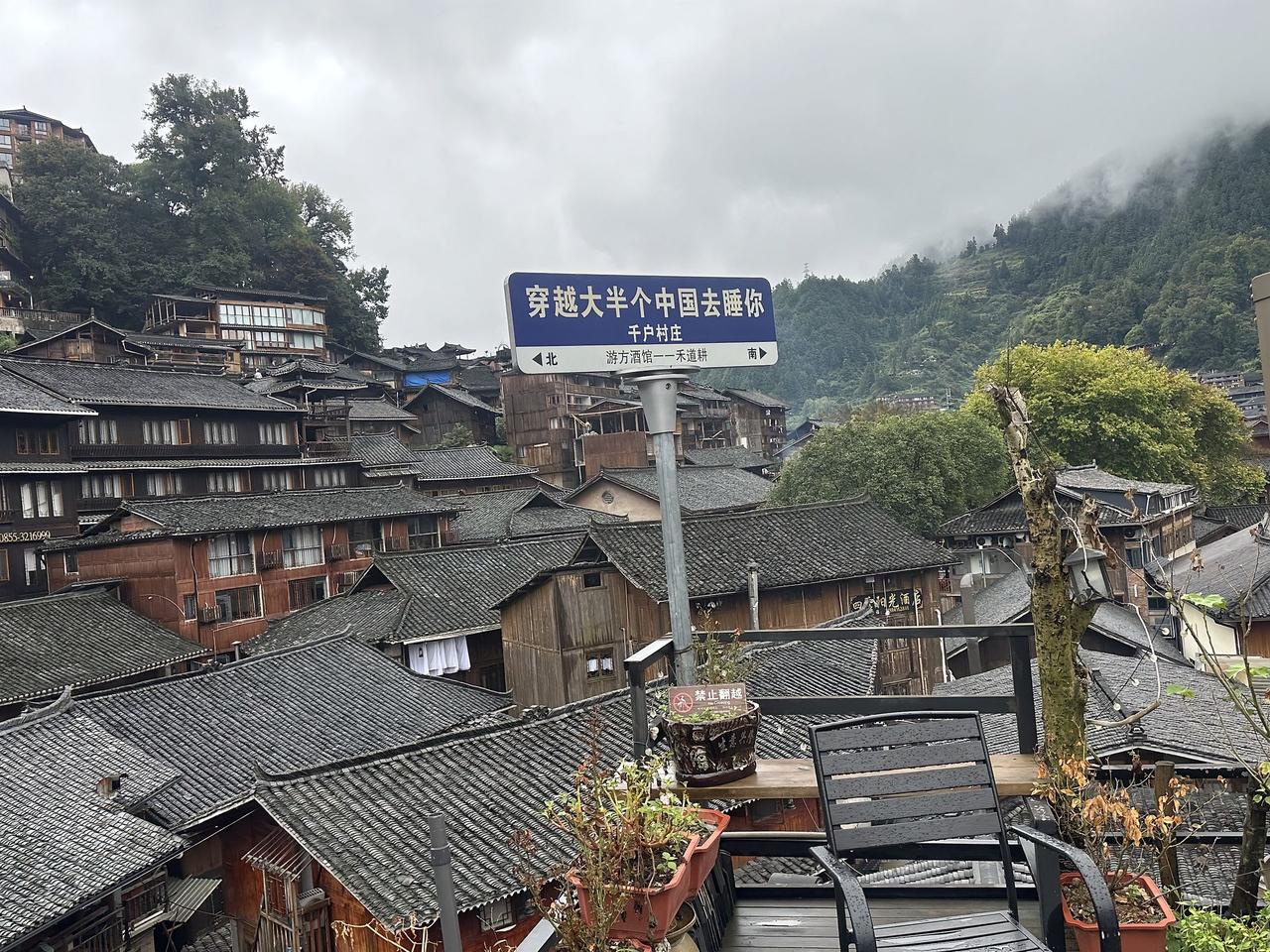 一个人最大的清醒，就是你要明白，你终其一生都不可能从别人身上获得幸福。一个人过得