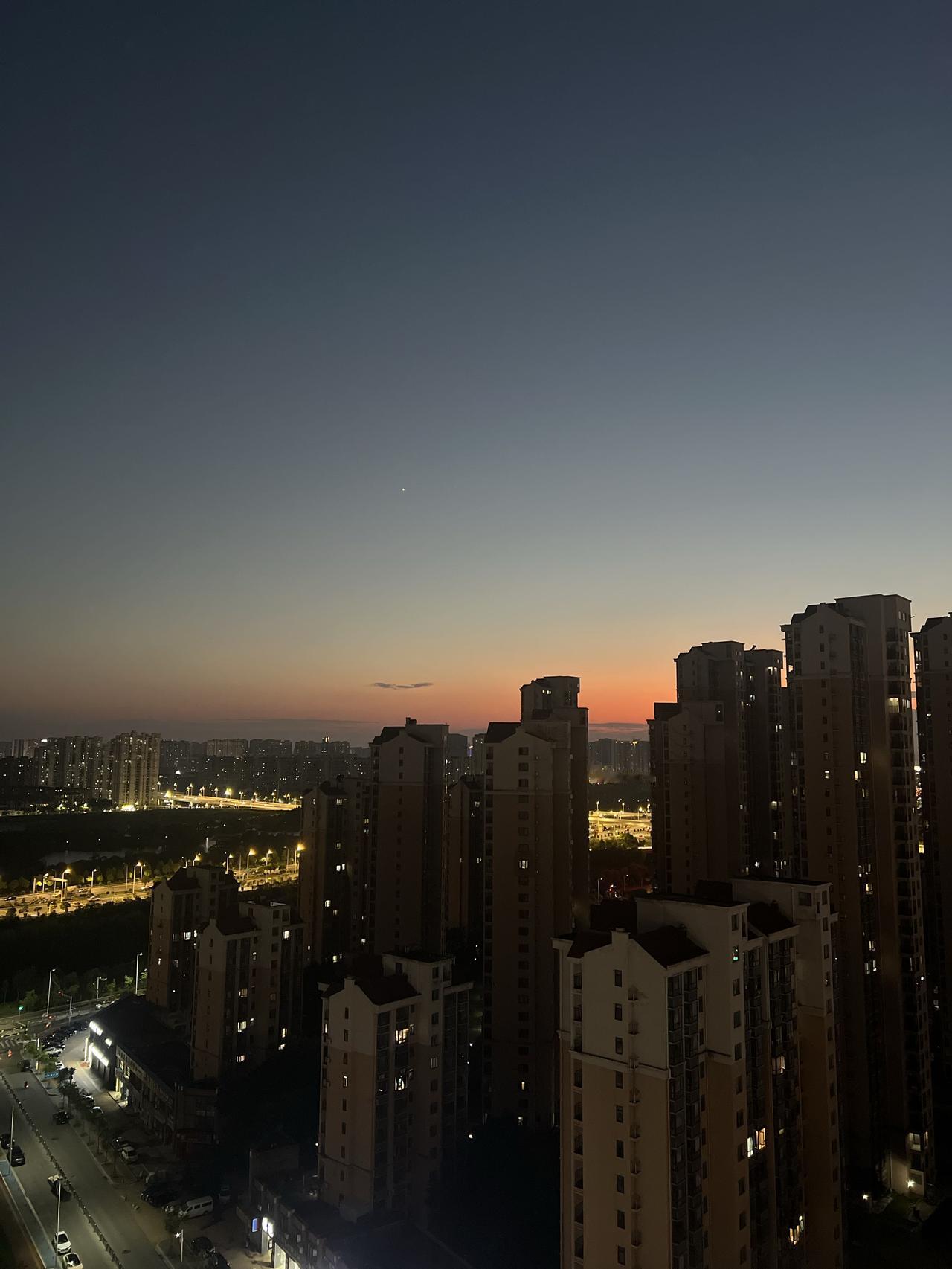 兄弟们，我打算重新找工作了，七、八月接连遭遇重挫，全年利润直接清零！草原捕猎这玩