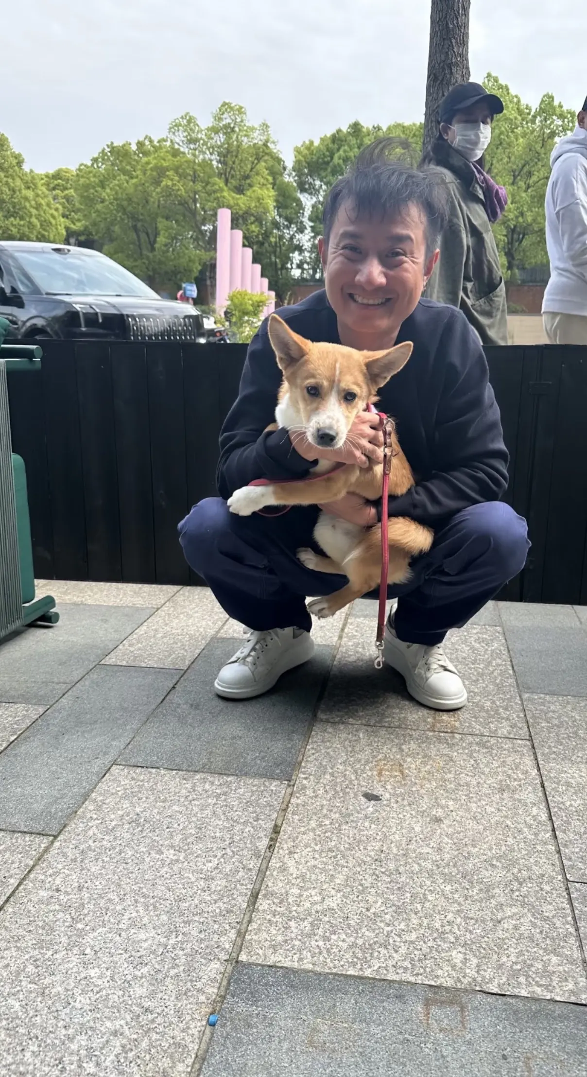 文章近照沧桑了不少，难道是因为最近面馆大火太累了？