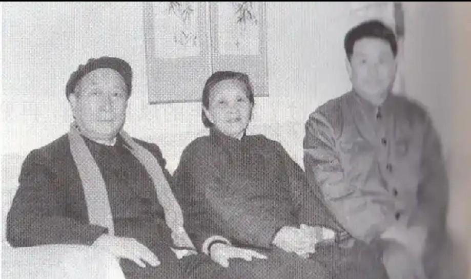 1954年，张秀山被贬到盘山机械农场，他在清苦的环境里找王震求援，居然把一个土农