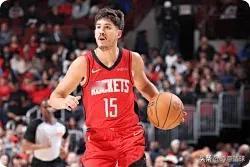 历史第一！21岁火箭新星创纪录，连续4场高效暴走太炸了
 
谁能想到，21岁4个