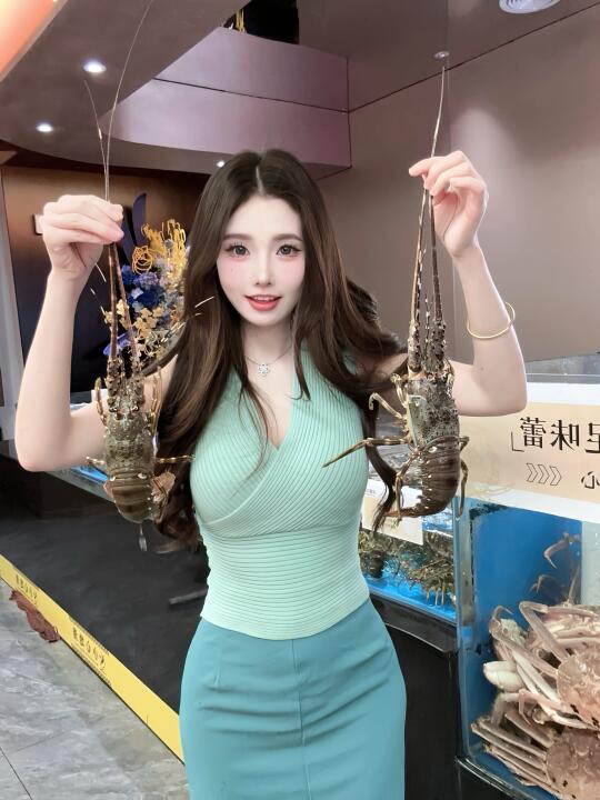终于实现了帝王蟹榴莲自由！！