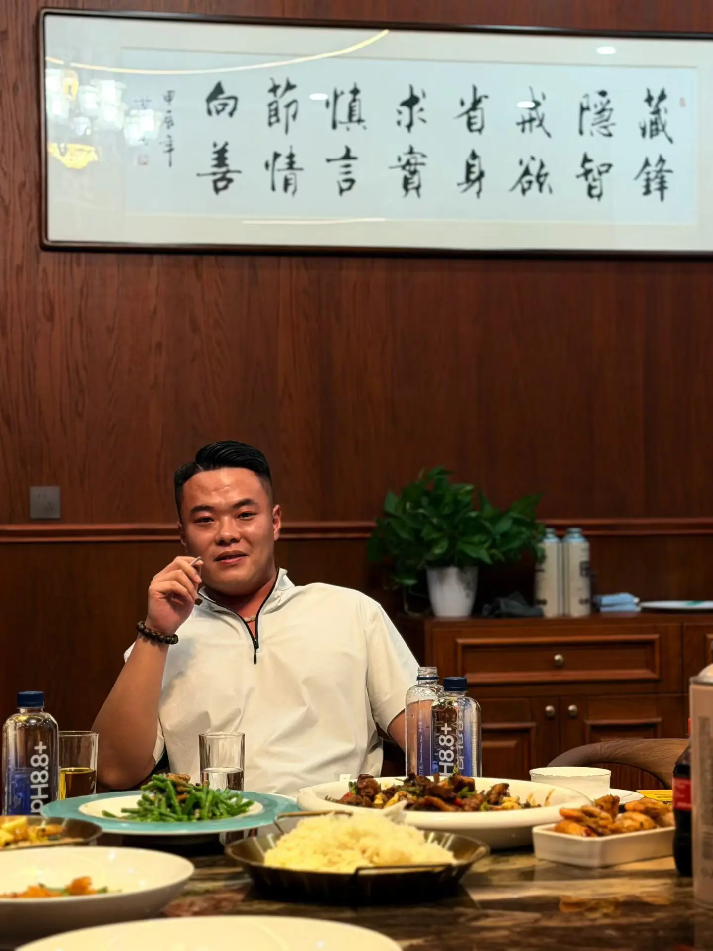 你一定要发了财回来 如果不发财就不要回来
