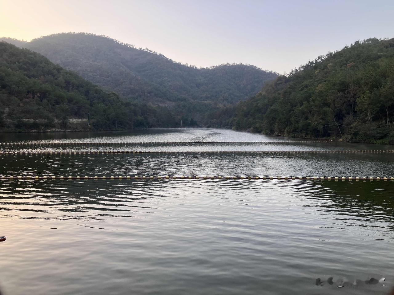 分享一张自然风景的照片，