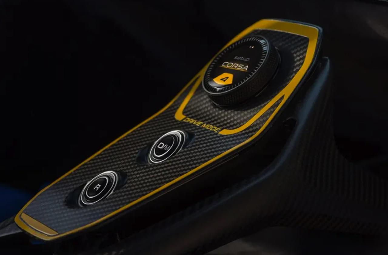 玛莎拉蒂GT2 Stradale和MC20 Icona车型近日在中国市场首次亮相