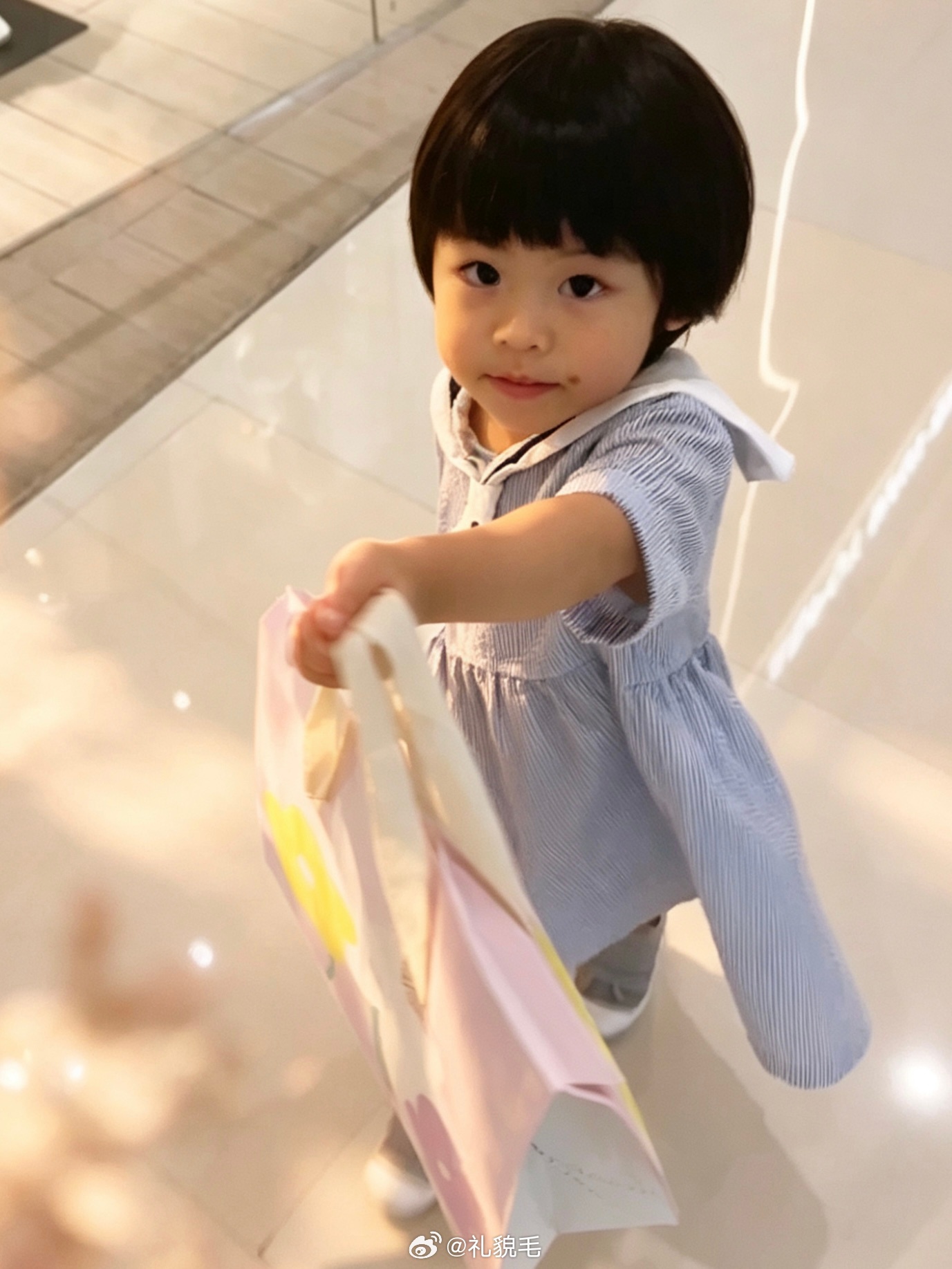 各部门注意，球宝上杂志了 